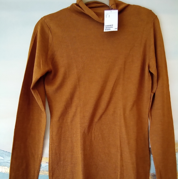 Turtle neck top - Picture 3 of 4